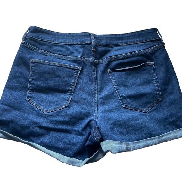 Universal Thread High Rise Midi Distressed Denim Jean Shorts Sz 14 - Picture 2 of 7